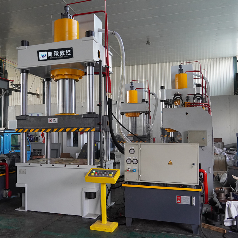 315噸四柱液壓機(jī)小臺面油壓機(jī)