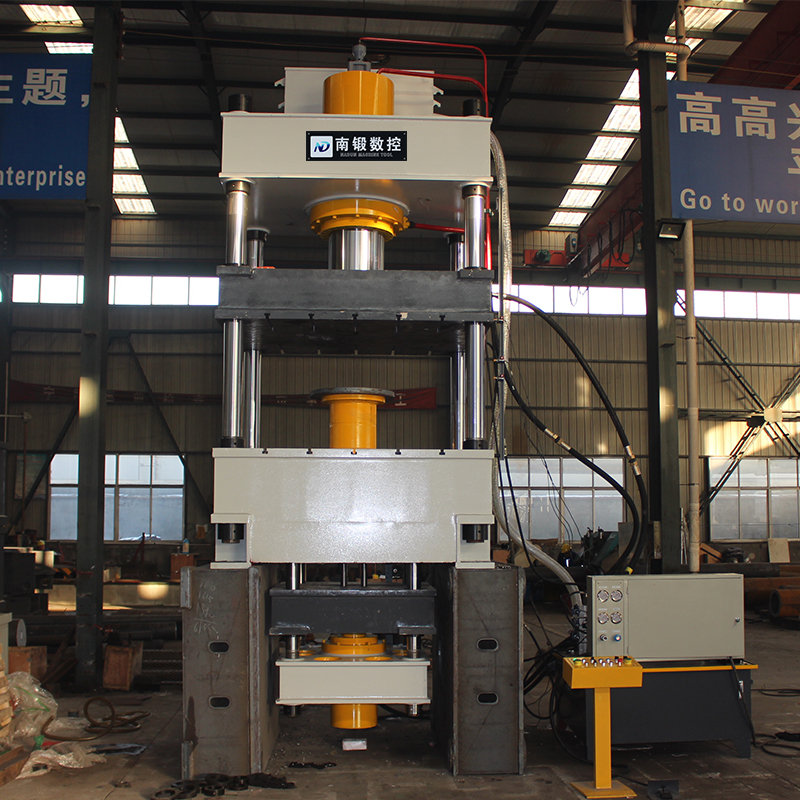 四柱油壓機拉伸機是如何壓制產(chǎn)品的呢？