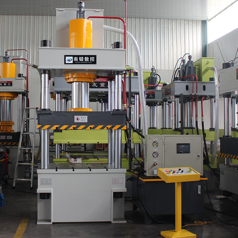 滕州200噸油壓機(jī)選擇哪家好？