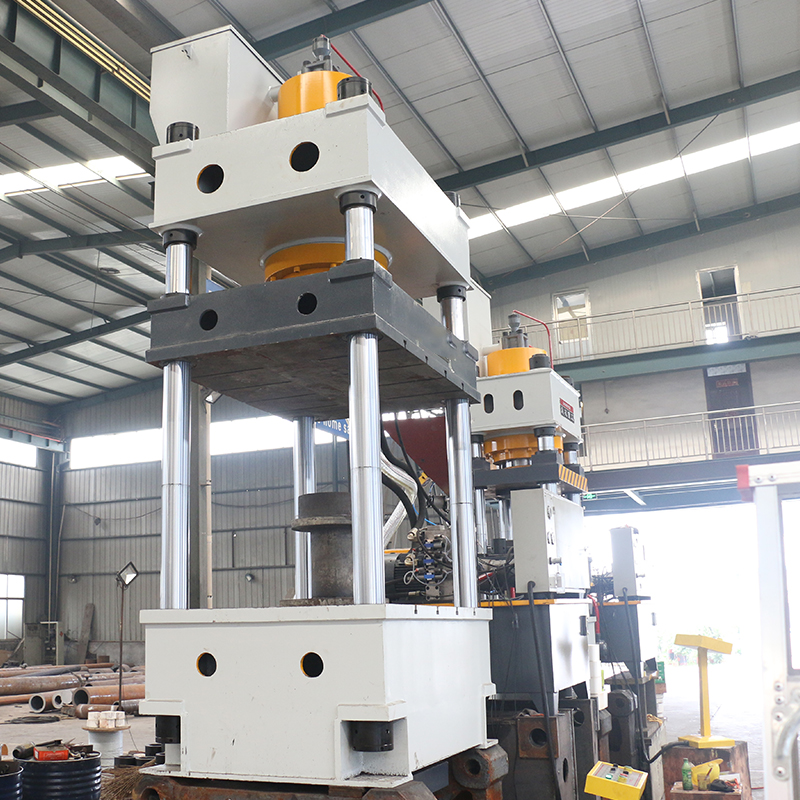 滕州315噸帶液壓墊油壓機(jī)伺服系統(tǒng)不銹鋼制品拉伸成型四柱液壓機(jī)