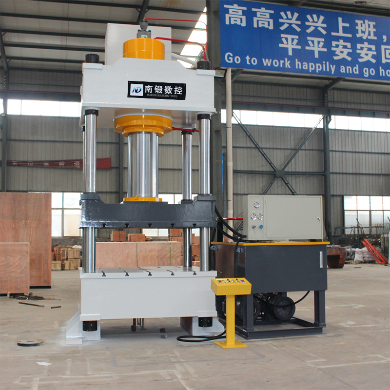 滕州500噸不銹鋼單槽雙槽水槽拉伸成型四柱油壓機(jī)