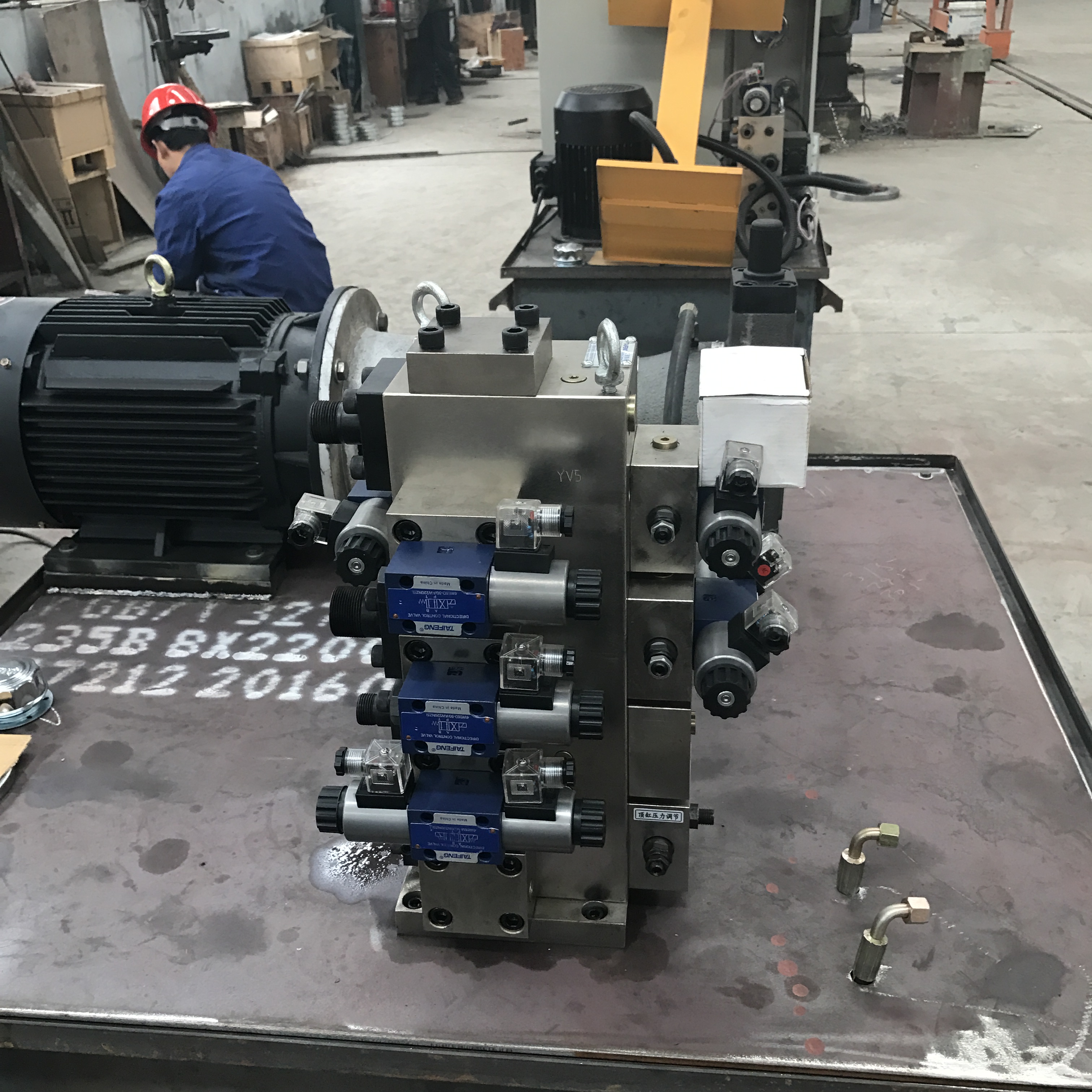 單臂油壓機減壓閥出現壓力低、壓力生不起來是怎么回事？