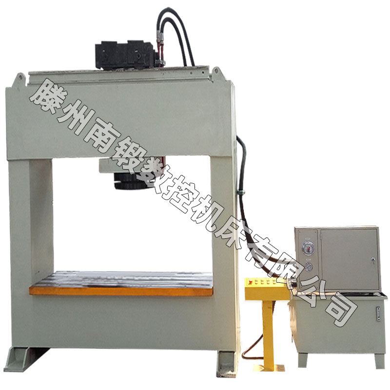 四柱油壓機(jī)的油溫應(yīng)該怎樣控制