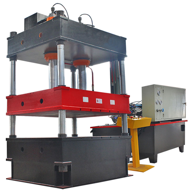 四柱油壓機是否一定要有安全防護裝置及保壓裝置呢？