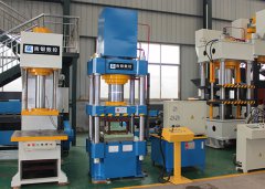 滕州油壓機(jī)公司銷售小型四柱油壓機(jī)