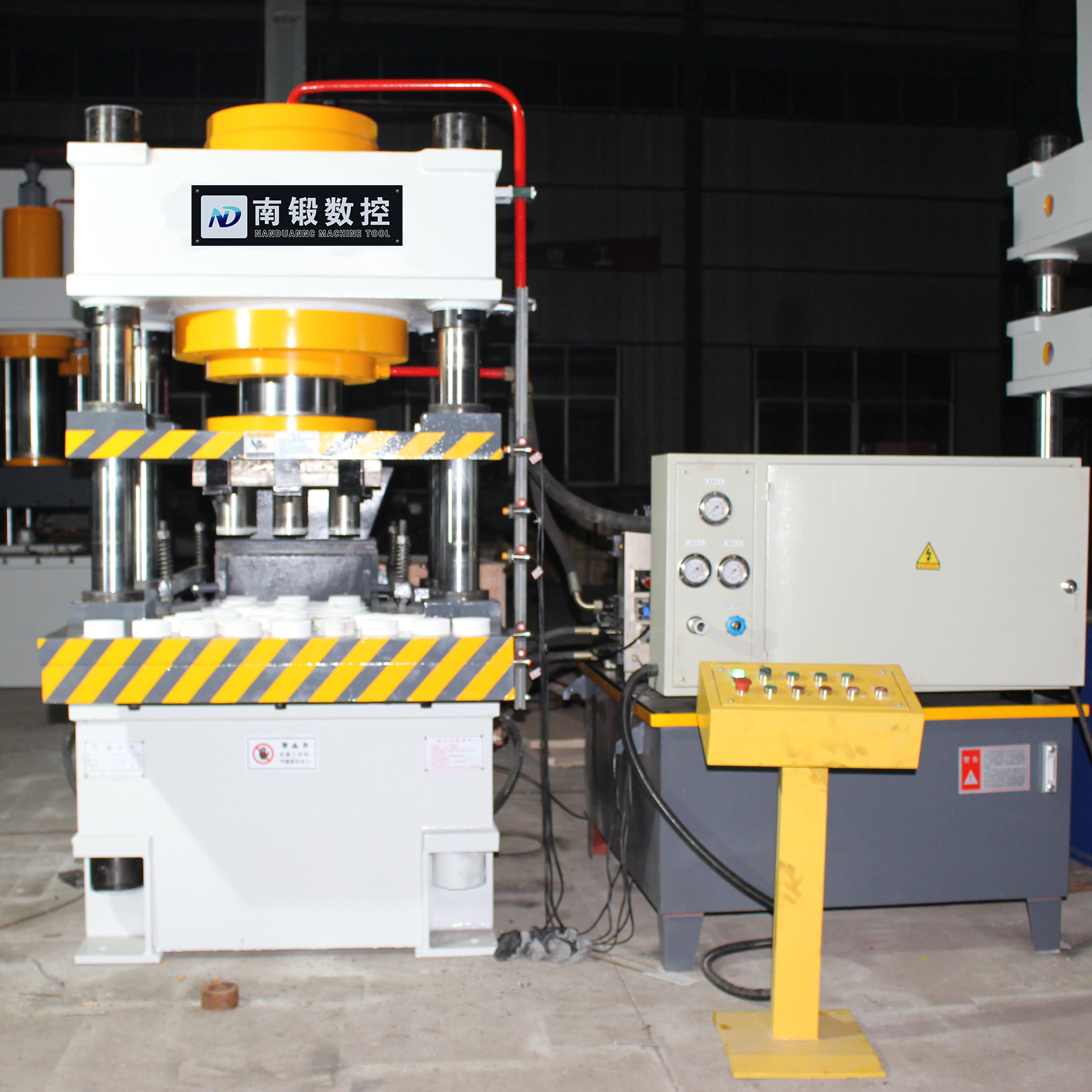 315噸硼砂全自動(dòng)粉末成型油壓機(jī)硼砂成型壓塊機(jī)