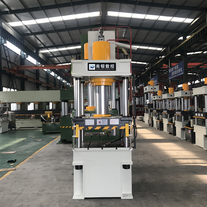 滕州200t金屬粉末壓塊機200噸魚尾墜撒網墜子粉末成型油壓機