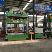 南鍛液壓機(jī)解析框式液壓機(jī)工作循環(huán)過程和特點(diǎn)