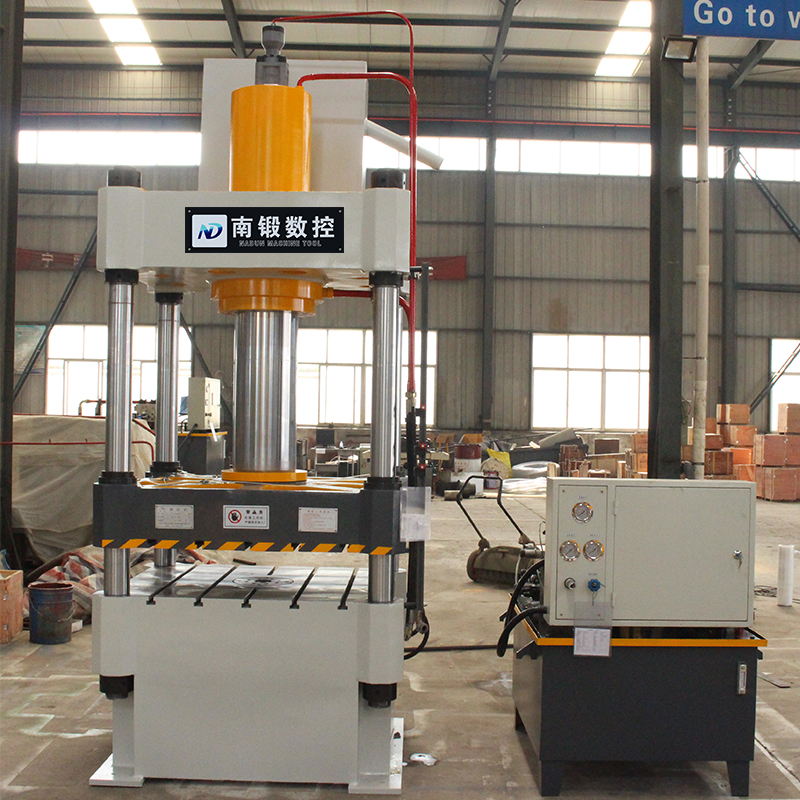 200T四柱油壓機試機視頻，200t常規(guī)四柱油壓機