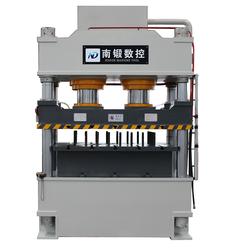 630T雙缸四柱油壓機(jī)，630噸汽車(chē)鈑金成型油壓機(jī)