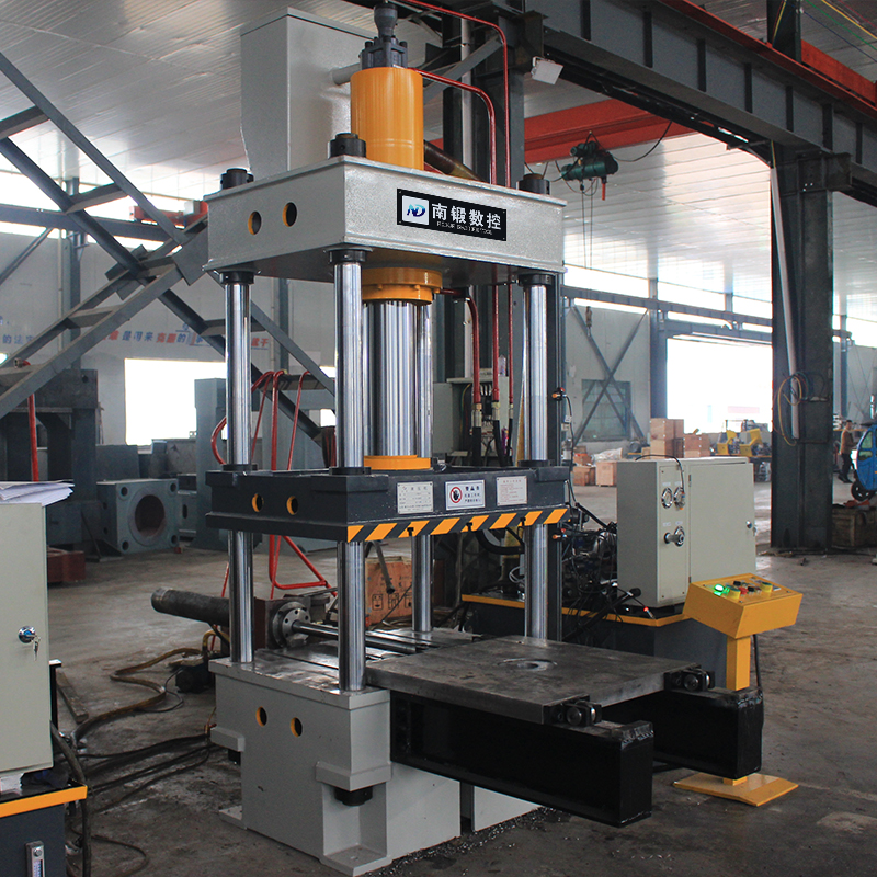 100t三梁四柱油壓機(jī)滕州100噸成型四柱油壓機(jī)移動(dòng)工作臺(tái)