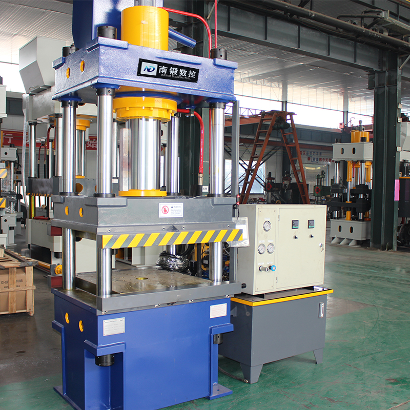 150T熱壓成型油壓機加熱板壓力機復合草坪柵欄成型油壓機