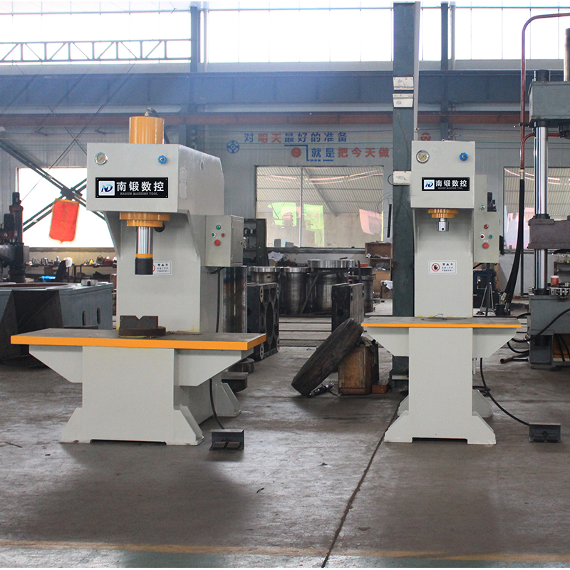 63噸單臂液壓機63T單柱油壓機C型壓力機校直機南鍛數(shù)控