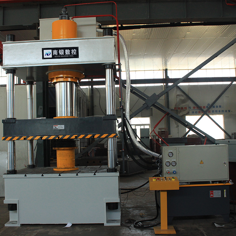 315噸油壓機三梁四柱油壓機