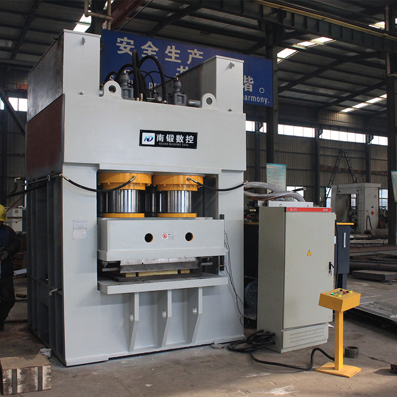 2500噸框式液壓機門面壓花成型油壓機