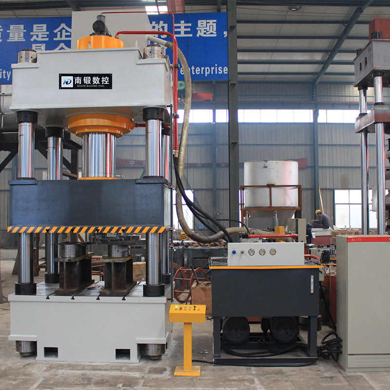 630噸油壓機塑料防滑墊成型液壓機熱壓成型壓力機